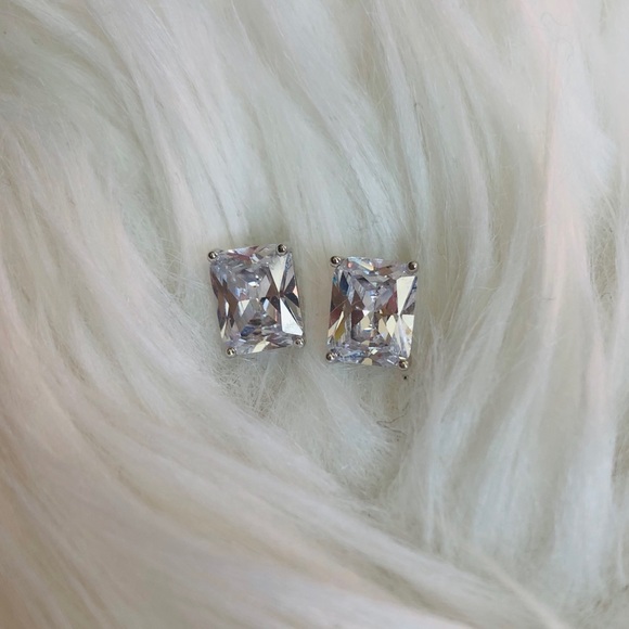 CUBIC ZIRCONIA SET IN STERLING SILVER EARRINGS - Picture 3 of 8